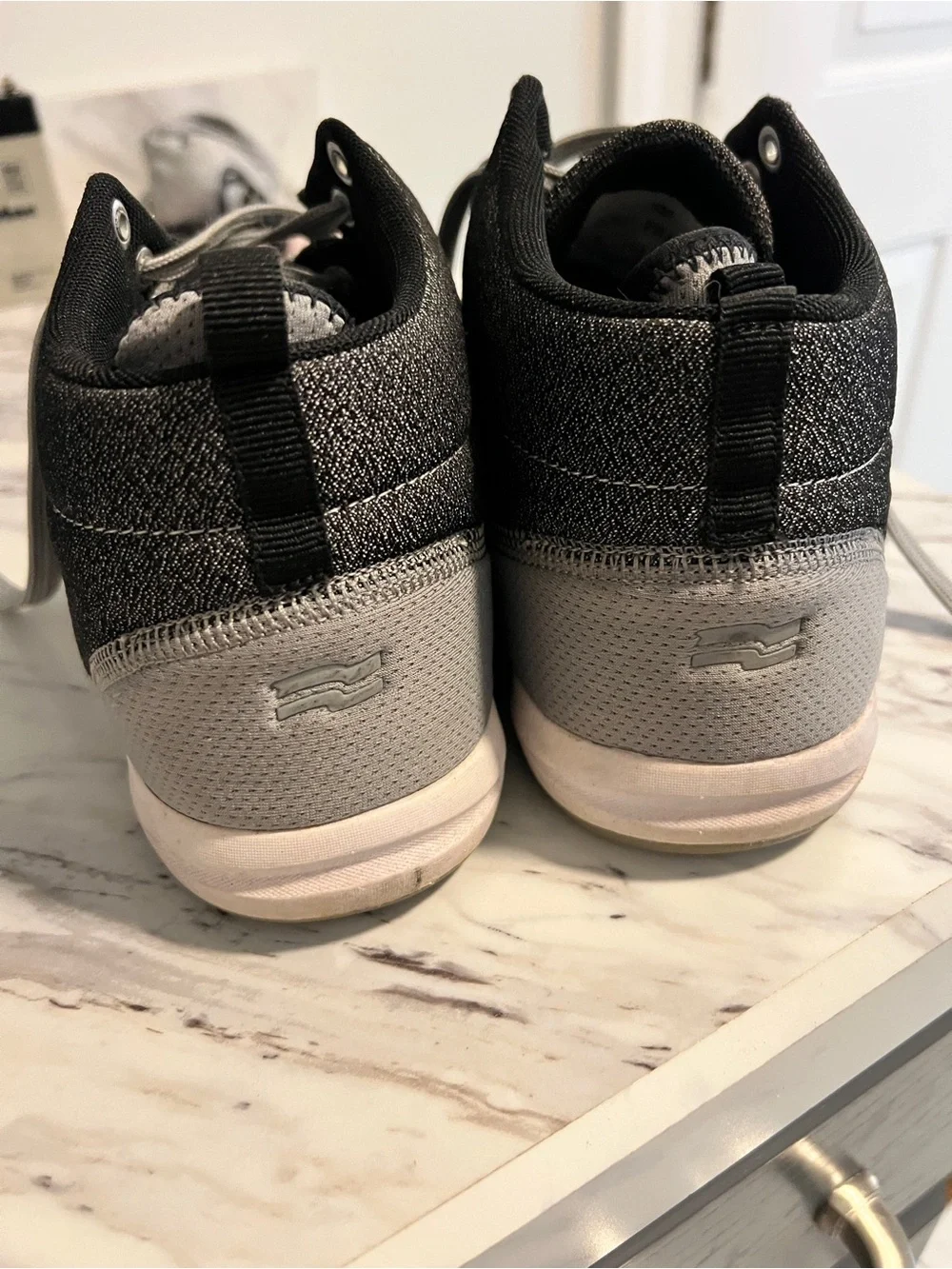 Strike Mvmnt (Strike Movement) Chill Pill Mid in Melange grey - Size 9 M 10.5 W